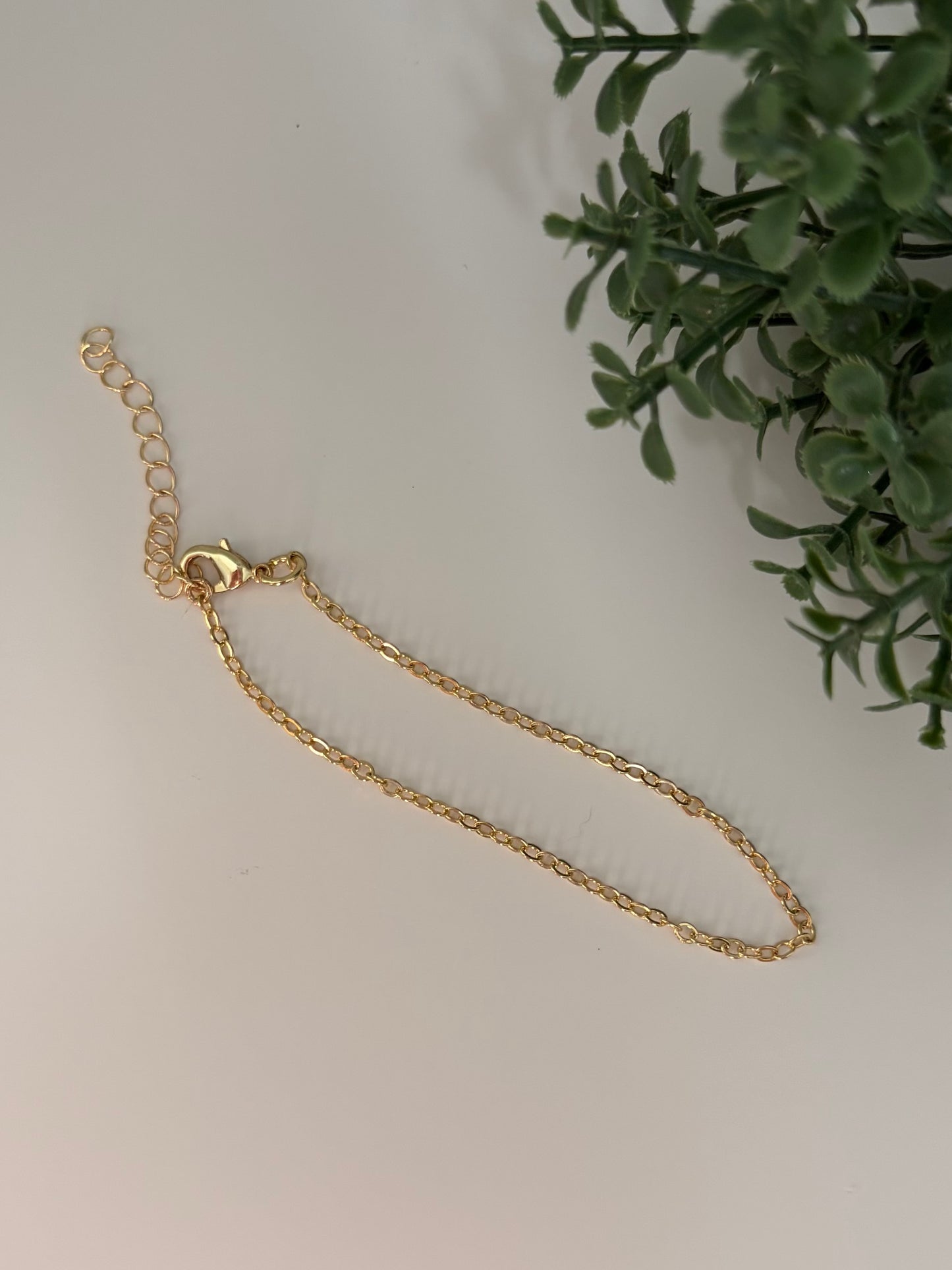 Gold Dainty Chained Bracelet